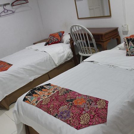 Emma Guesthouse Jertih Ngoại thất bức ảnh