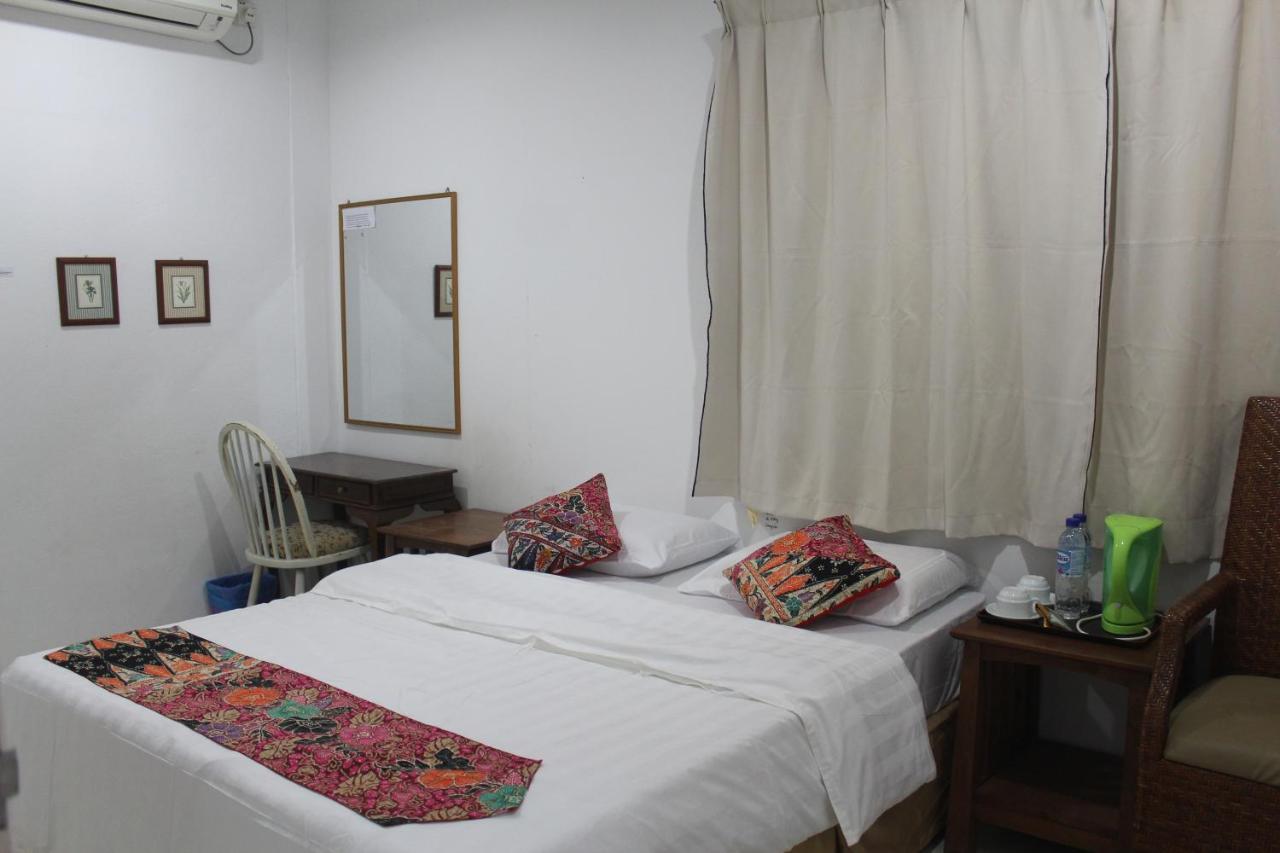 Emma Guesthouse Jertih Ngoại thất bức ảnh