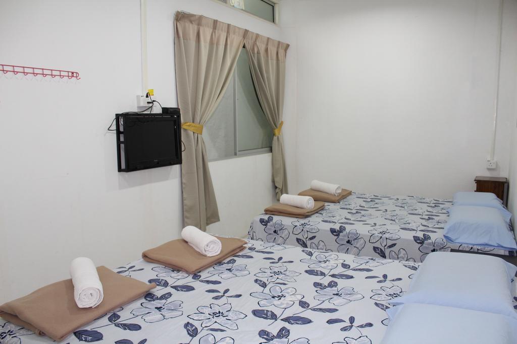 Emma Guesthouse Jertih Ngoại thất bức ảnh