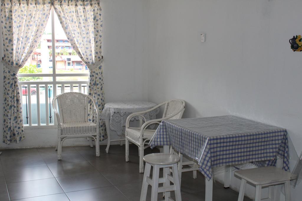 Emma Guesthouse Jertih Ngoại thất bức ảnh