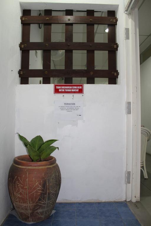 Emma Guesthouse Jertih Ngoại thất bức ảnh