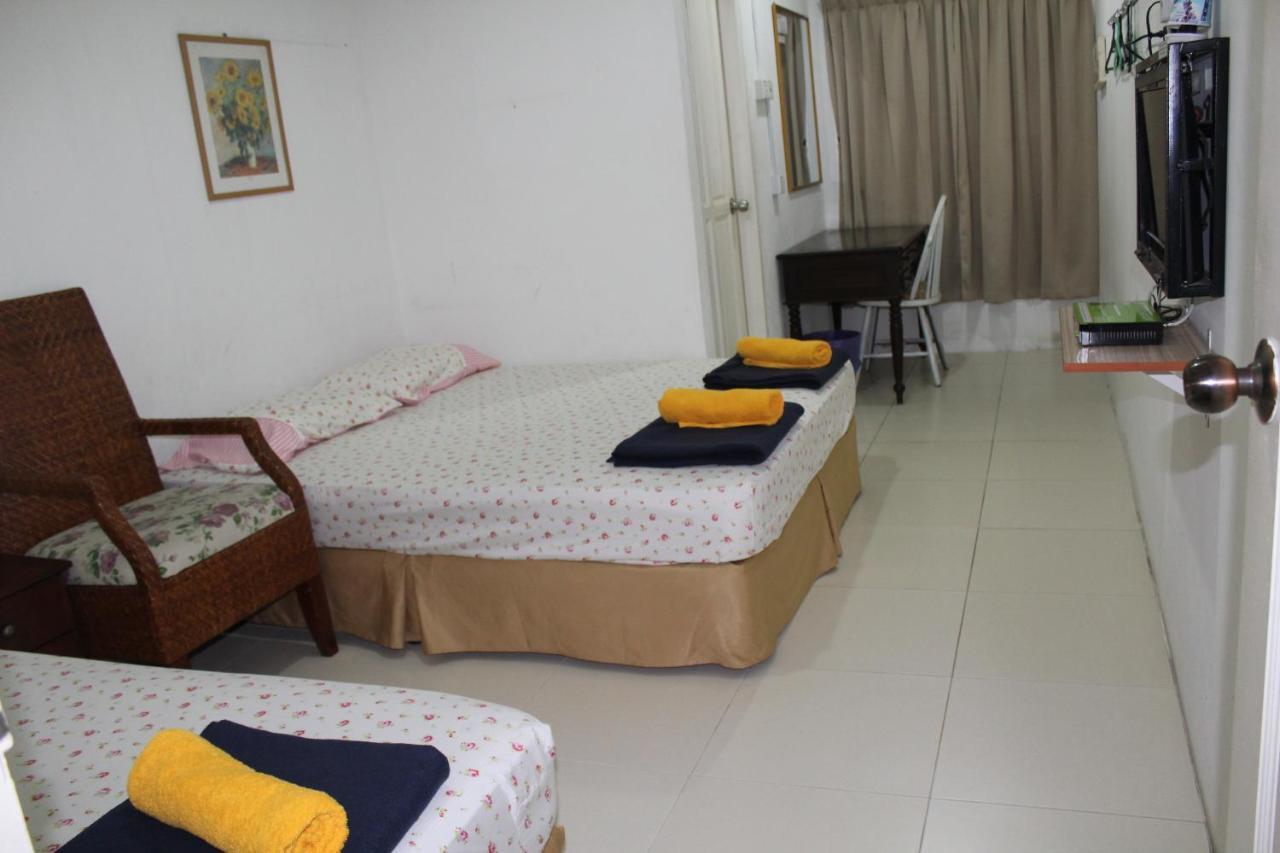 Emma Guesthouse Jertih Ngoại thất bức ảnh