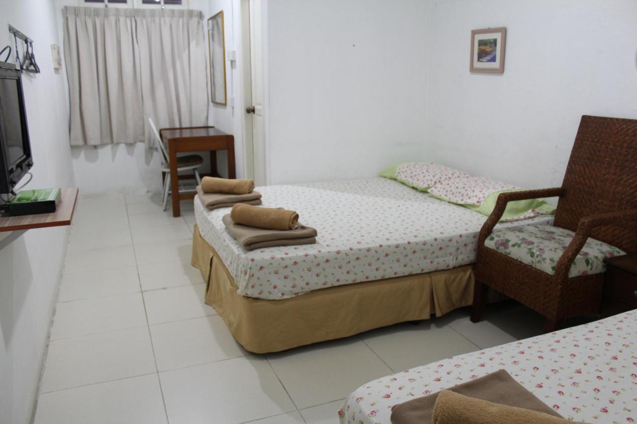 Emma Guesthouse Jertih Ngoại thất bức ảnh
